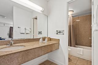 Economy Lodge Portsmouth - Portsmouth - 1
