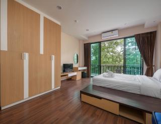 Naithon Beachfront Condotel - Nai Thon Beach - 7