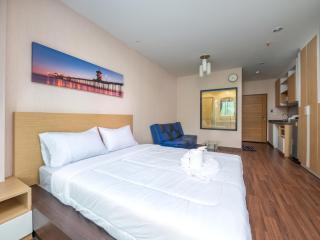 Naithon Beachfront Condotel - Nai Thon Beach - 2