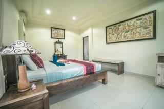 Three Dewi's Guest House - Ubud - 8