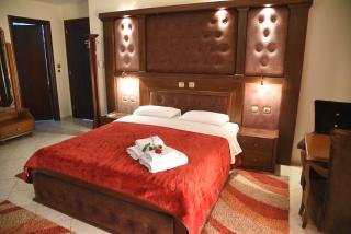 Hotel Παραδοσιακο - Kato Loutraki - 1