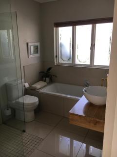 Pollock's B&B - East London - 1