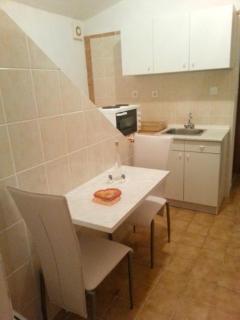 Apartments Sara - Tisno - 2