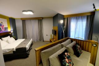 Royal Court Hotel - 3