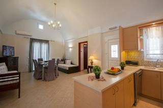 Veldi Art - Kamari Beach Apartment - Fira - 0
