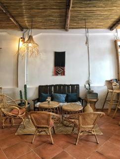 Petit Espace Boutique Hostel - 5