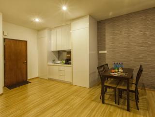 Luxfort 118 Service Suites - George Town - 8