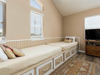 BayWalk by Meyer Vacation Rentals - Fort Morgan - 4