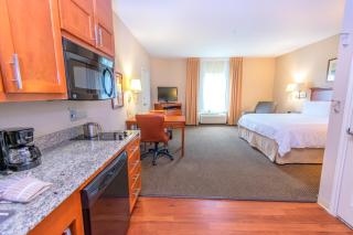 Candlewood Suites Houston I-10 East by IHG - Houston - 2