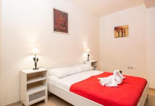 Cozy Family Home steps from the Beach - 7