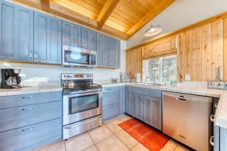 Grey Haven - Rockaway Beach - 3