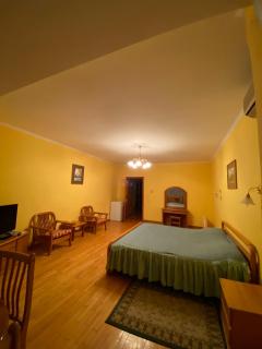 Hotel Obolon - Kiev - 3