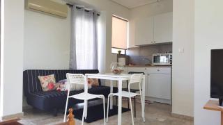 Sunny Room - Kalamata - 4