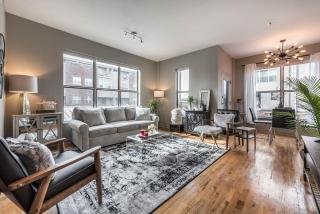 Trendy Castleberry Hill Condo- Walk to Mercedes Benz/ All Downtown Attractions - Atlanta - 0