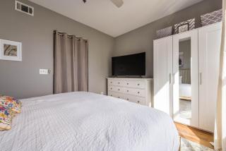Trendy Castleberry Hill Condo- Walk to Mercedes Benz/ All Downtown Attractions - Atlanta - 3