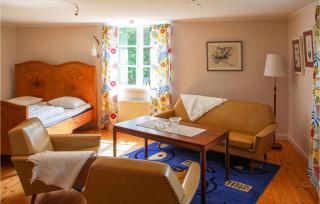 2 Bedroom Beautiful Home In Gamleby - Gamleby - 4