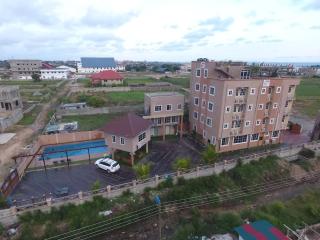 PLUS 33 HOTEL - Nungua - 6