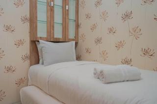 Best Furnished 2BR Mall Access at Green Pramuka Apartment By Travelio - Jacarta - 2