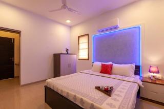 StayVista's Serene Nook - Pet-Friendly Villa with Jacuzzi & Terrace - Kudān - 8