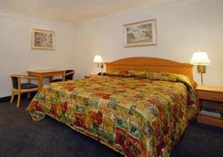 Summerfield Inn Fresno Yosemite - 9
