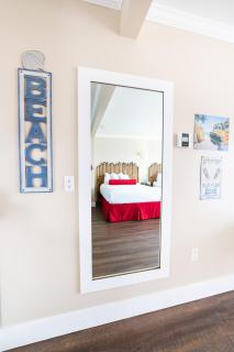 Beach Street Inn and Suites - 1
