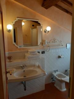 Agriturismo Borgo La Casetta - San Baronto - 3