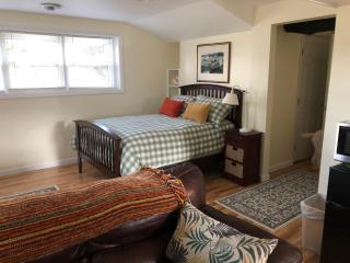 Cozy Garden Apartment Along the Shoreline - Guilford - 5