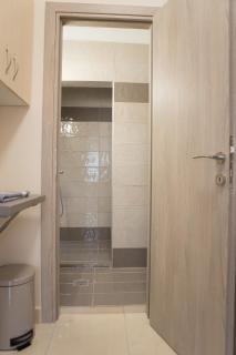 Kosmos Service Apartment Modern Spirit City Center With Additional Cost Parking - Tessalónica - 5
