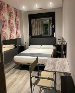 Hotel Fabrik - Humanes de Madrid - 9