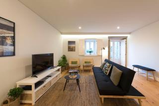 LovelyStay - Porto Peaceful Living W/ Backyard - Porto - 3