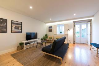 LovelyStay - Porto Peaceful Living W/ Backyard - Porto - 9