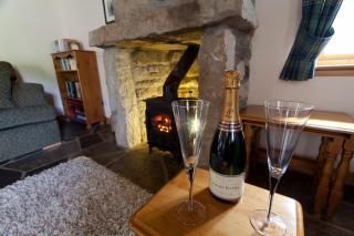 Tigh Phadraig at Marys Thatched Cottages - 6