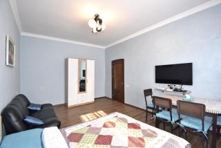 Apartment near Sasundci Davit Metro Station - Erevan - 4