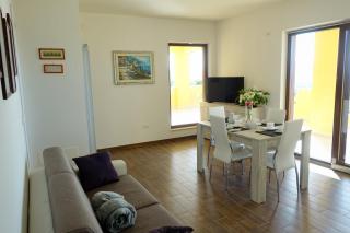 casa vacanze, via delle margherite 3 - 6