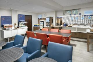 Holiday Inn Express San Antonio North Riverwalk Area by IHG - San Antonio - 2