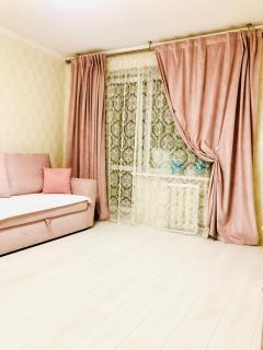 Classic Apartment - Boryspil - 9