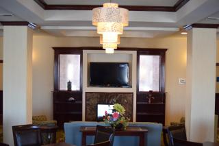 Holiday Inn Express Pratt by IHG - 4