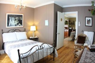 La Grange aux Hiboux Gîte et Restaurant B&B - La Baie - 8