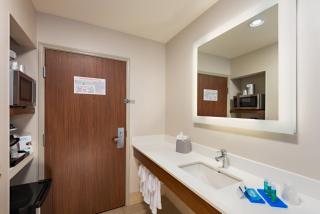 Holiday Inn Express Peoria North - Glendale by IHG - Peoria - 3