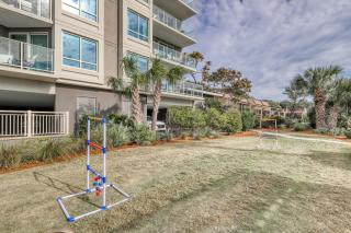 Pink Pineapple - Hilton Head Island - 6