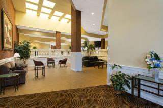 Days Inn & Suites by Wyndham Tallahassee Conf Center I-10 - Tallahassee - 9