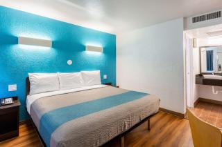 Motel 6-Valdosta, GA - University - 2