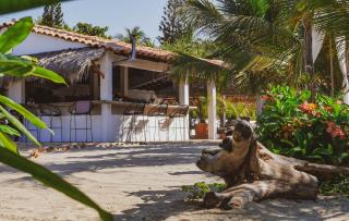 La Playita Beach House - 3