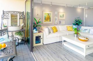 Rare Deluxe Ocean View Gem with Free Parking - Honolulu - 2