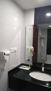 Rouba Residency Hotel - Ponnāni - 4