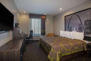 Super 8 by Wyndham St. Louis North - Saint Louis - 3