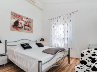 ZSA ZSA HOLIDAY HOME - Srima - 4