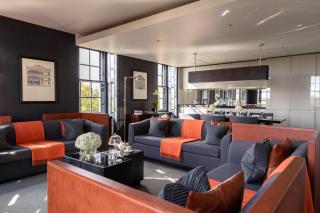 Grosvenor House Suites - 3