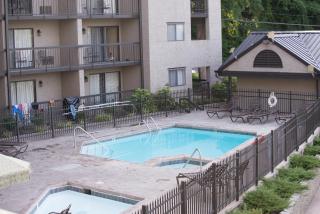 Olde Gatlinburg Rentals - Gatlinburg - 4