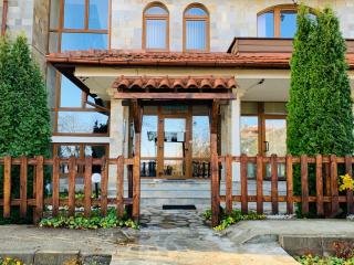 Charming Ski Apartments Near Gondola & Bar Street, Cedar Lodge 1 Complex - Bansko - 7